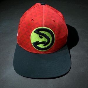 Adidas NBA Atlanta Hawks Red Volt Black Snapback Hat Cap Men's One Size